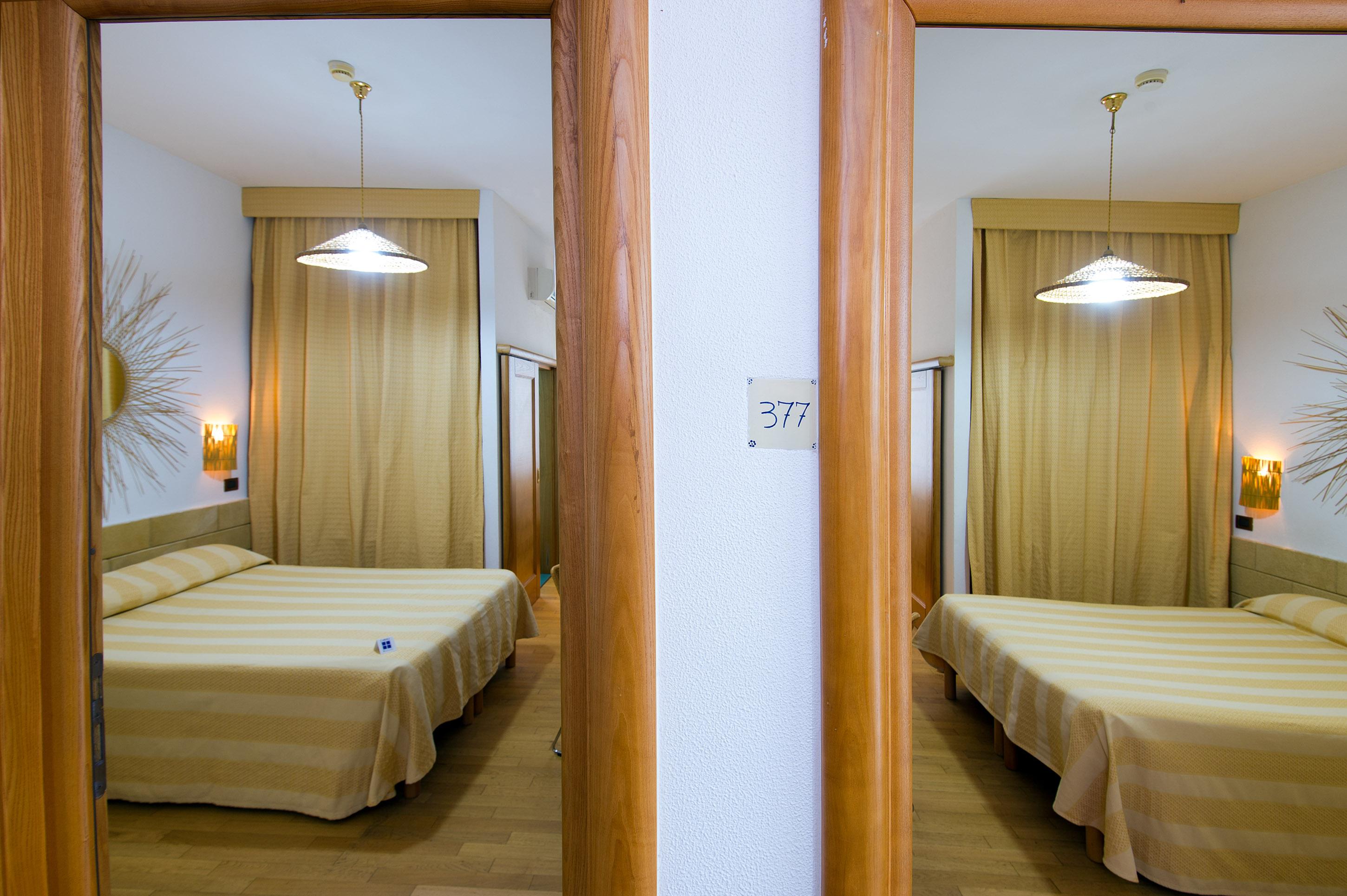 Hotel Terminal - Caroli Hotels Леука Экстерьер фото